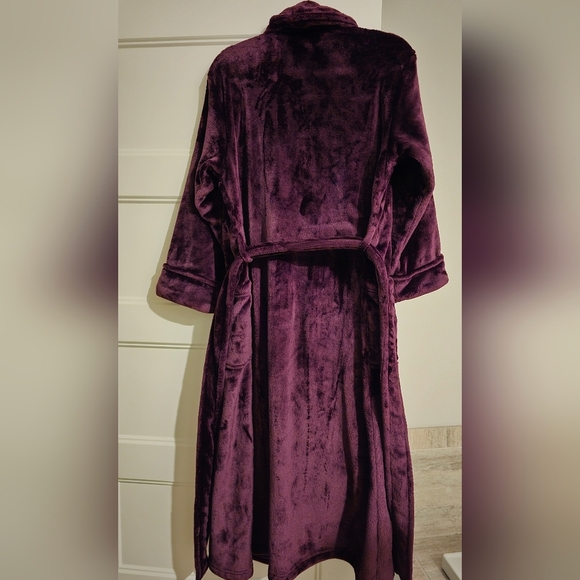 Natori Plush Sherpa Women's Robe sz medium - Picture 4 of 5